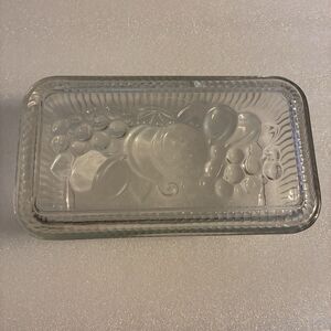 Vintage Clear Refrigerator Dish W/ Fruit Lid. Has 1 Chip On Rim. See Pics. 1950s